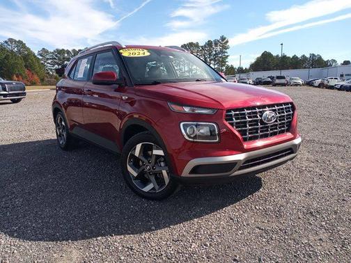 2024 Hyundai VENUE SEL