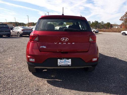 2024 Hyundai VENUE SEL