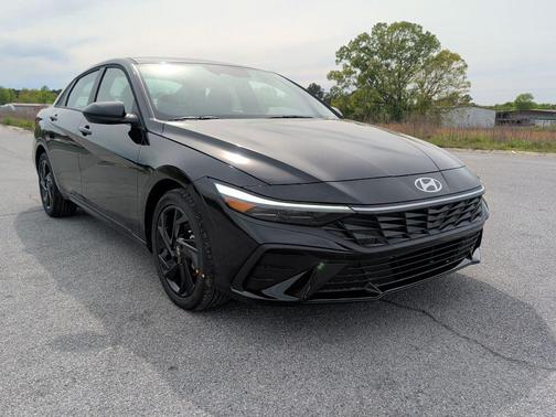 2026 Hyundai ELANTRA Sport