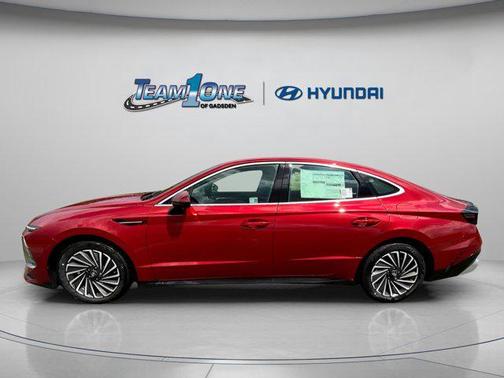 2025 Hyundai SONATA Hybrid SE