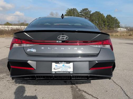 2026 Hyundai ELANTRA Sport