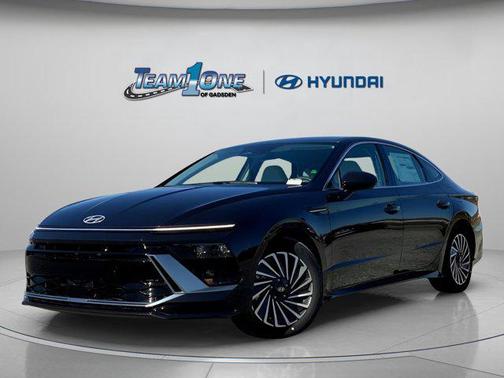 2025 Hyundai SONATA Hybrid SE