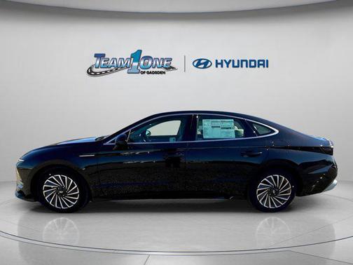 2025 Hyundai SONATA Hybrid SE