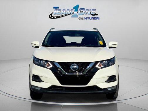 2022 Nissan Rogue Sport SV