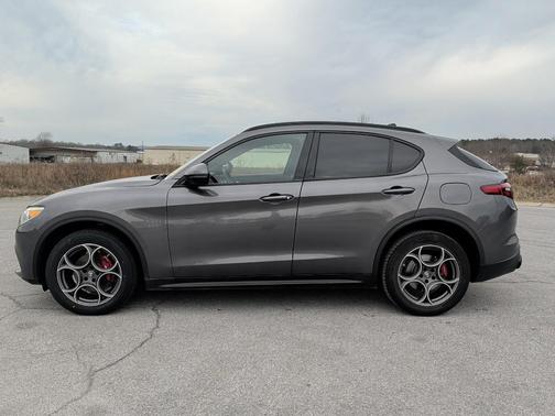 2022 Alfa Romeo Stelvio Sprint