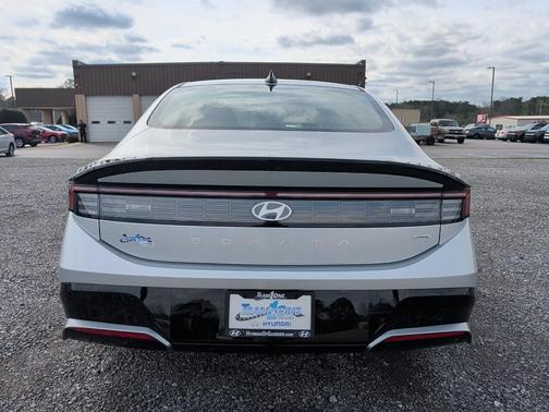 2026 Hyundai SONATA SEL