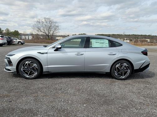 2026 Hyundai SONATA SEL