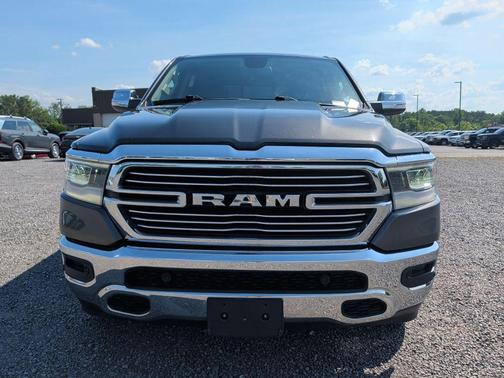 Granite Crystal Metallic Clearcoat 2019 RAM 1500 Laramie