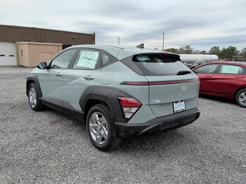 2026 Hyundai KONA SE
