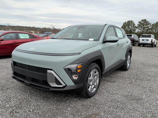 2026 Hyundai KONA SE