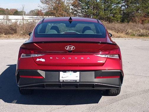 2026 Hyundai ELANTRA HEV SEL Sport