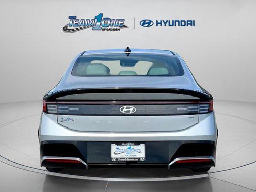 2025 Hyundai SONATA Hybrid SE