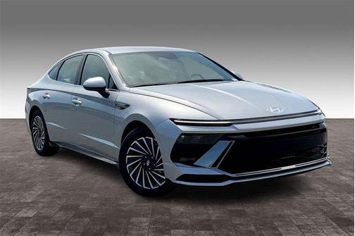 2025 Hyundai SONATA Hybrid SE