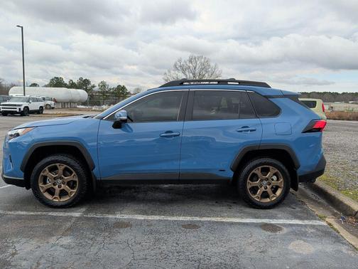 2023 Toyota RAV4 Hybrid Woodland Edition