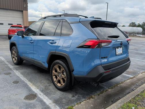2023 Toyota RAV4 Hybrid Woodland Edition