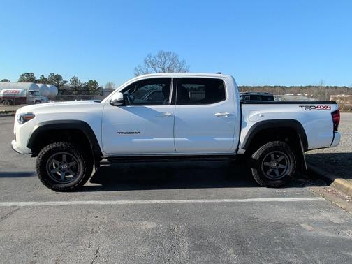 2018 Toyota Tacoma V6