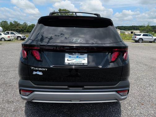 Phantom Black 2026 Hyundai TUCSON SEL Plus
