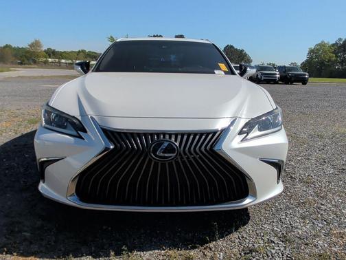 White Pearl 2019 Lexus ES 350 Base