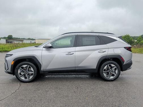 Shimmering Silver 2026 Hyundai TUCSON Hybrid SEL