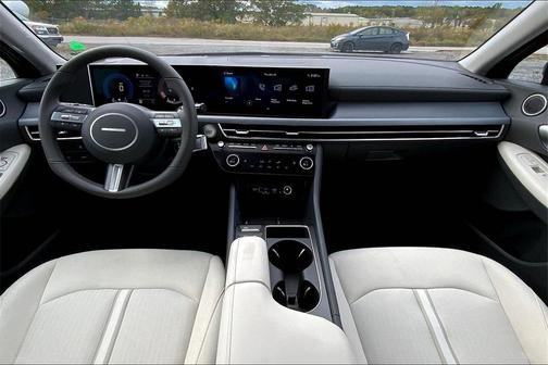 2026 Hyundai SONATA SEL