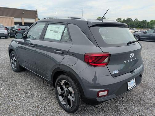 Ecotronic Gray w/Black Roof 2026 Hyundai VENUE SEL w/Two-Tone Roof