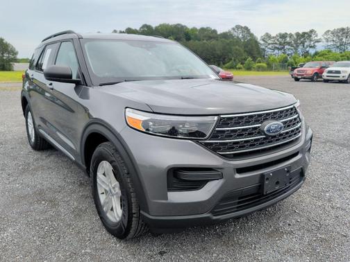 Gray Metallic 2023 Ford Explorer XLT