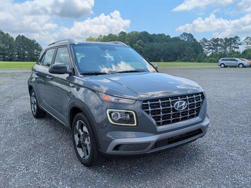 Ecotronic Gray w/Black Roof 2025 Hyundai VENUE Limited