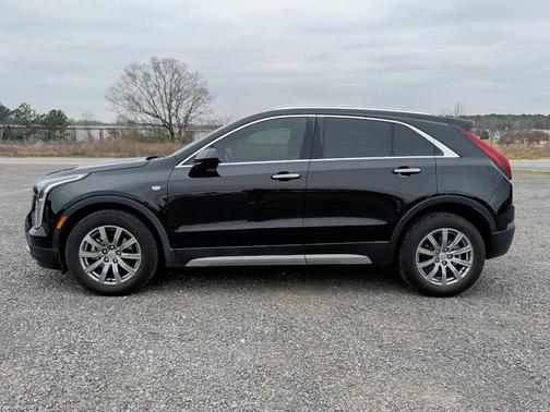 2020 Cadillac XT4 Premium Luxury