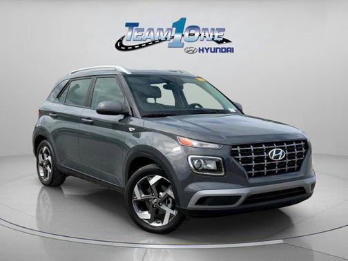 2024 Hyundai VENUE SEL