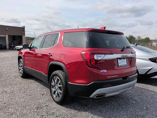 2023 GMC Acadia FWD SLE