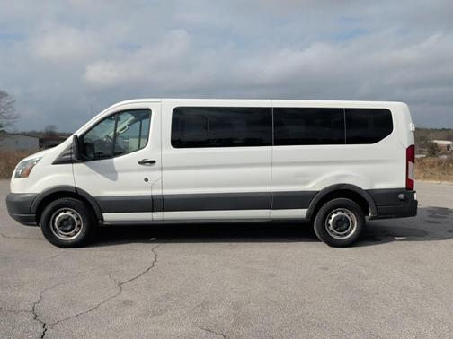 2017 Ford Transit-350 XL