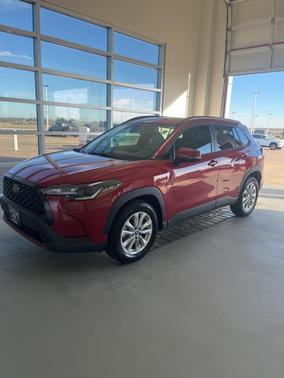 2022 Toyota Corolla Cross LE