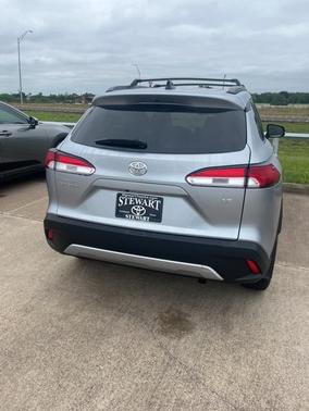 2025 Toyota Corolla Cross LE