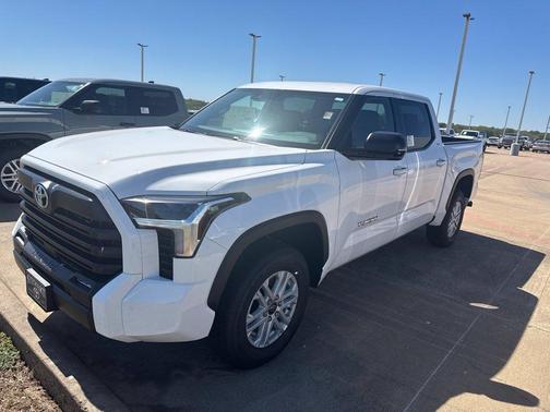 0040 2026 Toyota Tundra SR5