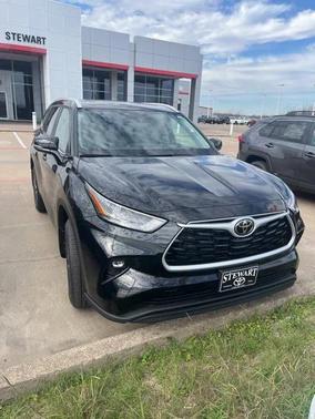 2026 Toyota Highlander 