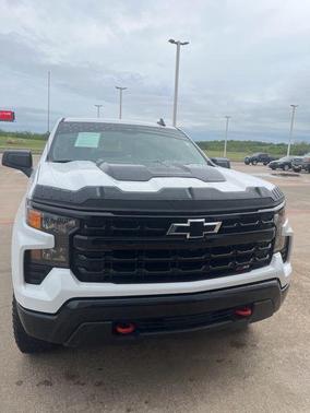 2022 Chevrolet Silverado 1500 Custom Trail Boss