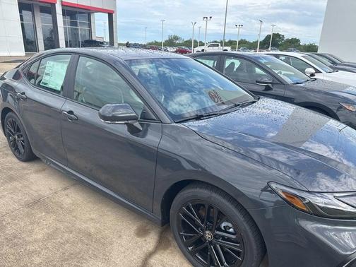 Underground 2026 Toyota Camry SE