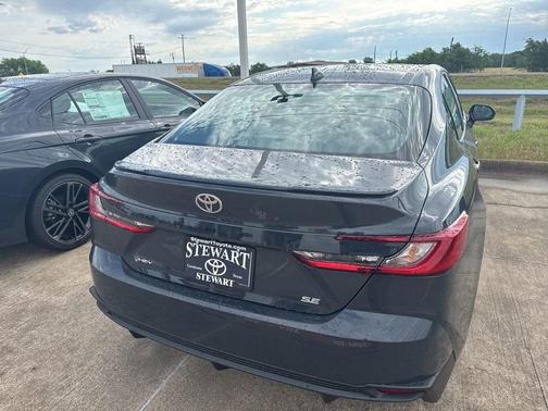 Underground 2026 Toyota Camry SE