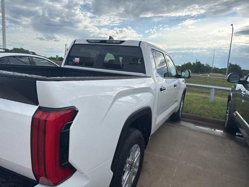 Ice Cap 2026 Toyota Tundra SR5