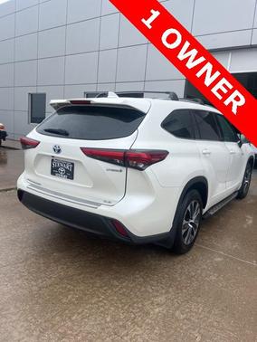 2021 Toyota Highlander Hybrid XLE