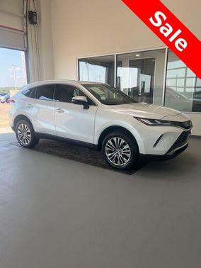 2023 Toyota Venza XLE