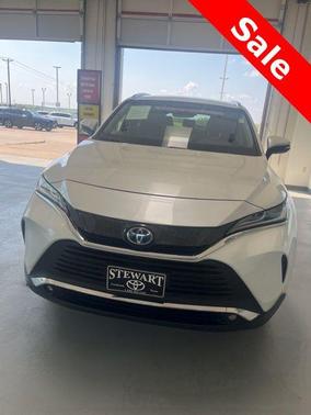 2023 Toyota Venza XLE