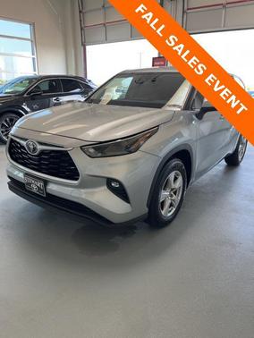2023 Toyota Highlander LE