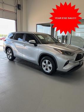 2023 Toyota Highlander LE