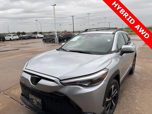 2024 Toyota Corolla Cross Hybrid XSE
