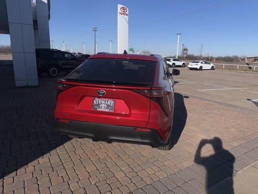 2026 Toyota bZ XLE Plus