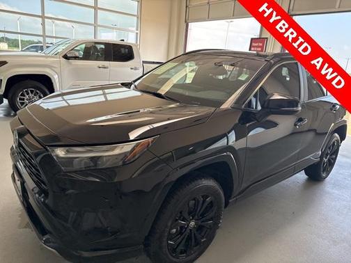 2023 Toyota RAV4 Hybrid SE