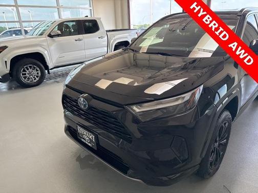 2023 Toyota RAV4 Hybrid SE