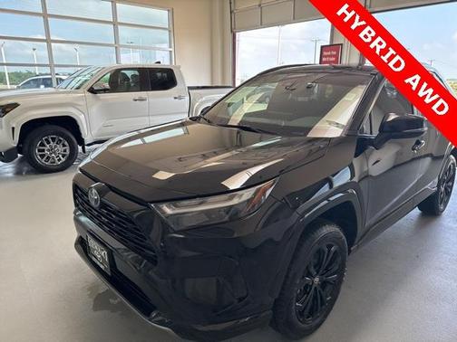 2023 Toyota RAV4 Hybrid SE
