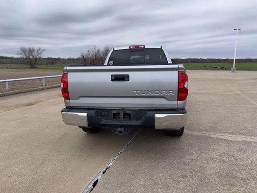 2016 Toyota Tundra SR5